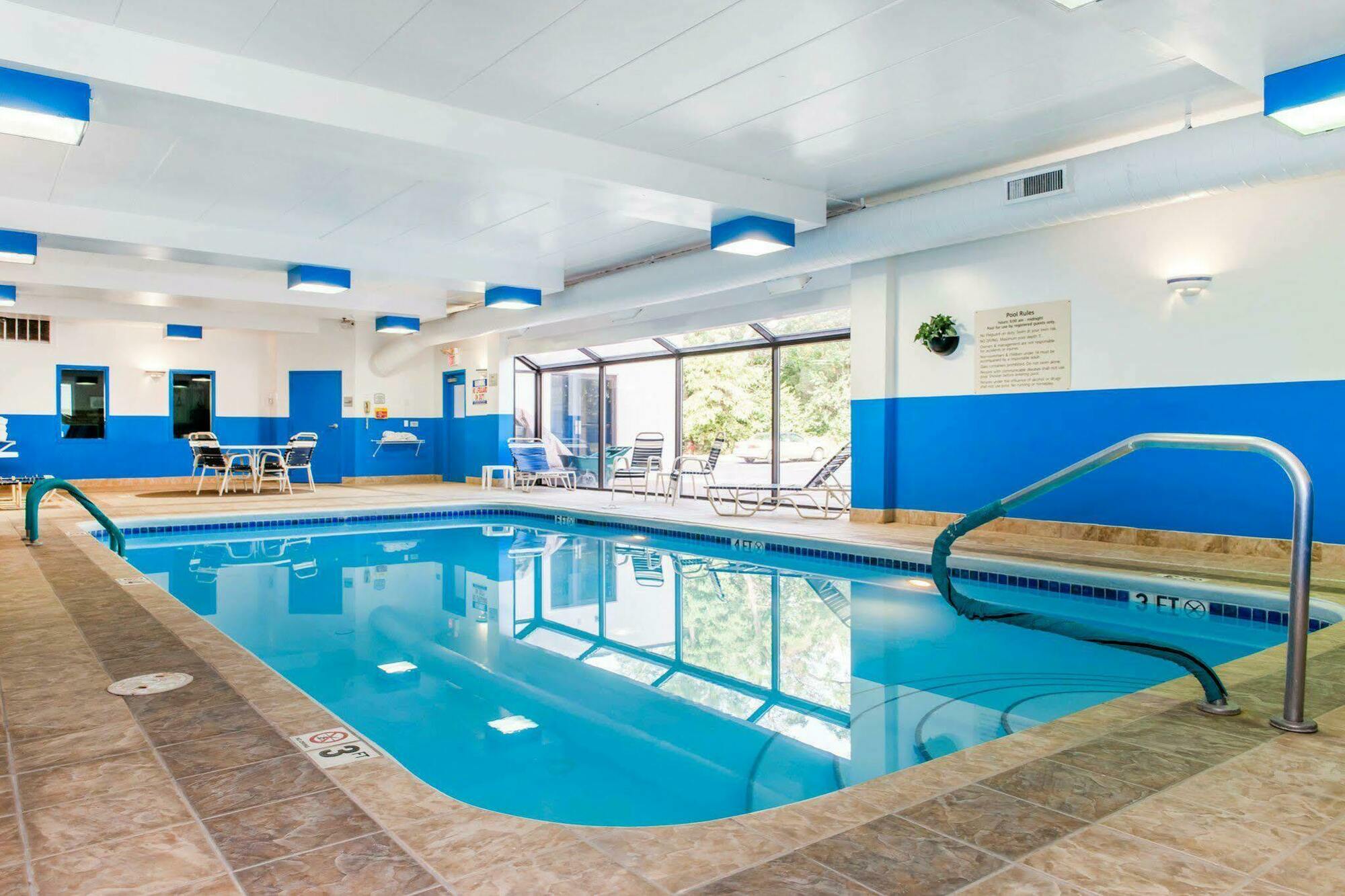 Comfort Inn Oxford - University Area Buitenkant foto